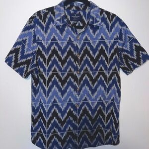 American eagle button up